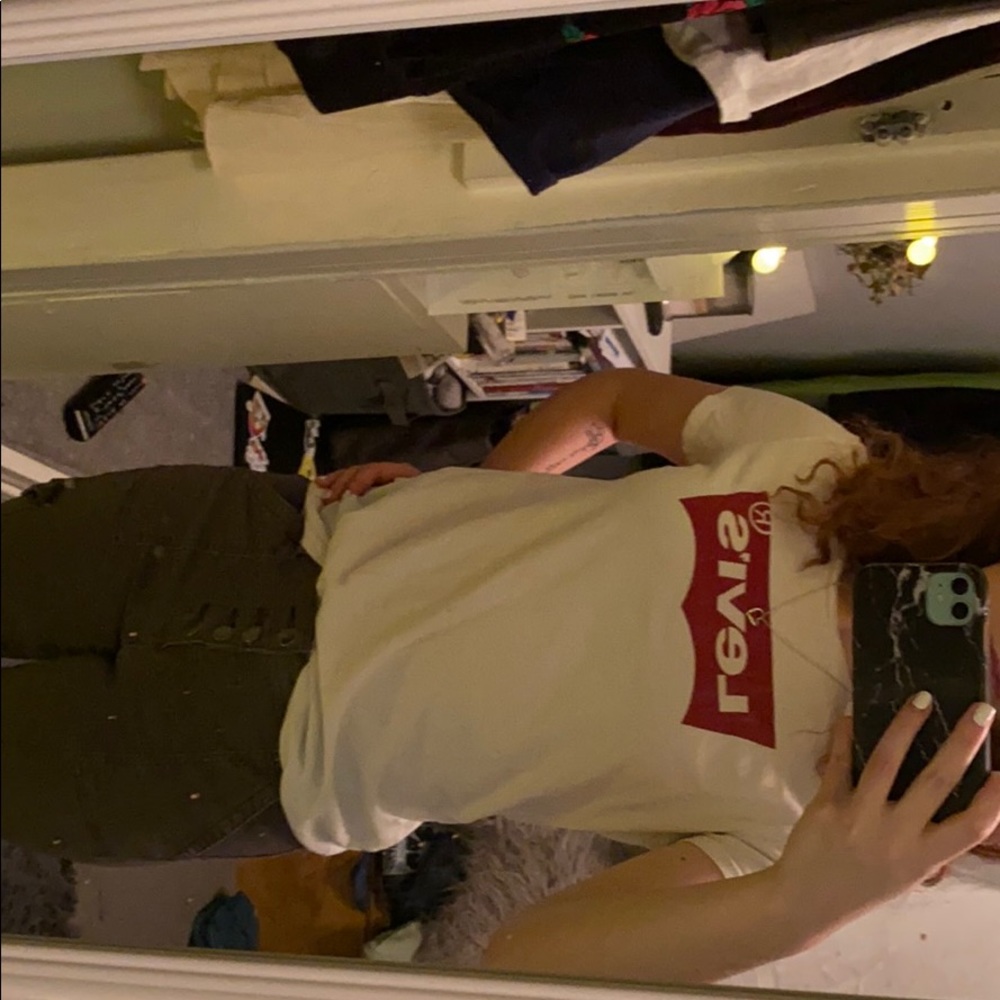 Levi’s T-shirt
